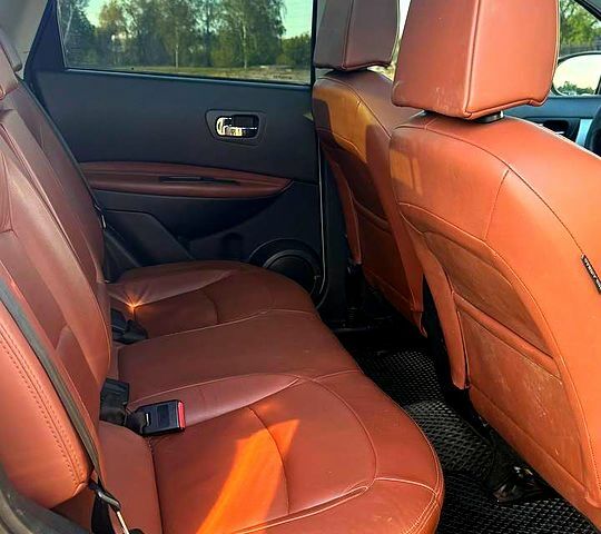 Сірий Ніссан Кашкай, об'ємом двигуна 2 л та пробігом 266 тис. км за 8950 $, фото 7 на Automoto.ua