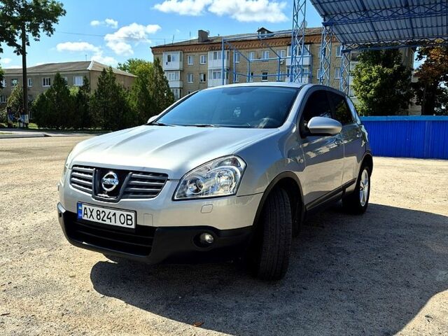 Серый Ниссан Кашкай, объемом двигателя 2 л и пробегом 222 тыс. км за 7600 $, фото 2 на Automoto.ua