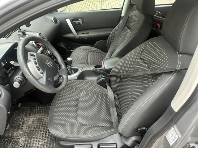 Серый Ниссан Кашкай, объемом двигателя 1.5 л и пробегом 298 тыс. км за 6499 $, фото 1 на Automoto.ua