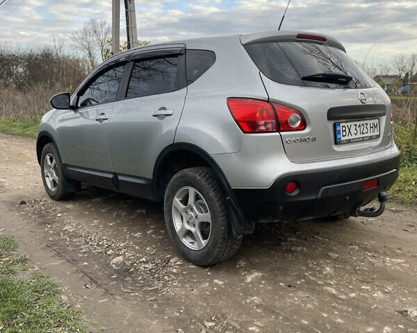 Серый Ниссан Кашкай, объемом двигателя 1.5 л и пробегом 227 тыс. км за 8200 $, фото 3 на Automoto.ua