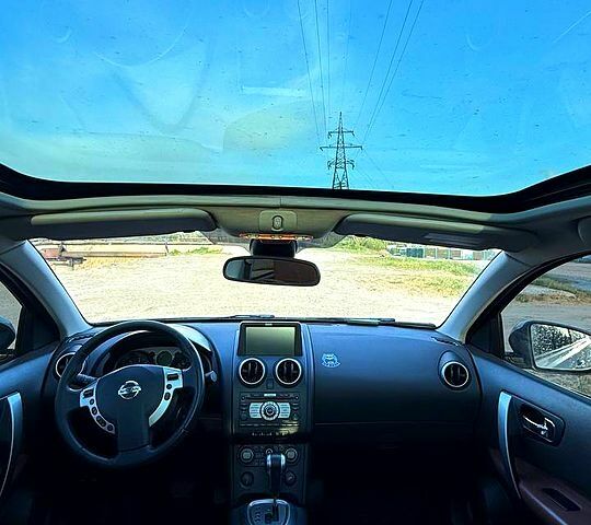 Сірий Ніссан Кашкай, об'ємом двигуна 2 л та пробігом 266 тис. км за 8950 $, фото 4 на Automoto.ua