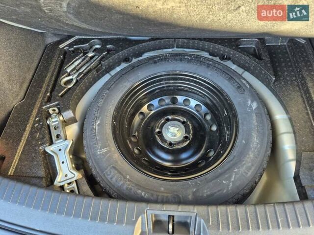 Серый Ниссан Кашкай, объемом двигателя 2 л и пробегом 97 тыс. км за 10300 $, фото 18 на Automoto.ua