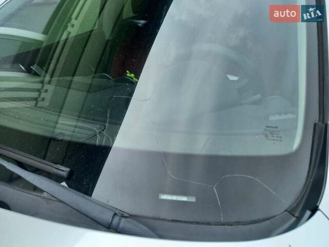 Серый Ниссан Кашкай, объемом двигателя 1.6 л и пробегом 253 тыс. км за 7800 $, фото 21 на Automoto.ua