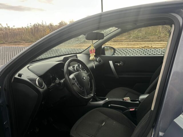 Серый Ниссан Кашкай, объемом двигателя 1.5 л и пробегом 285 тыс. км за 7650 $, фото 6 на Automoto.ua