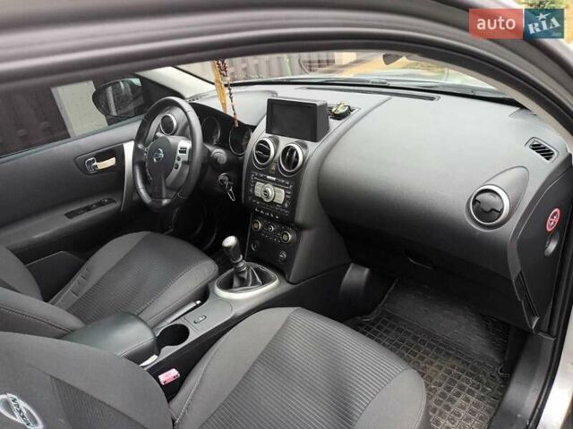 Сірий Ніссан Кашкай, об'ємом двигуна 2 л та пробігом 263 тис. км за 9500 $, фото 4 на Automoto.ua