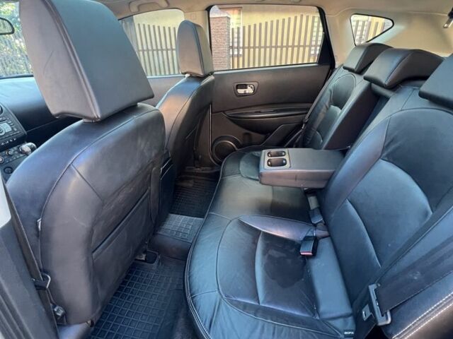 Сірий Ніссан Кашкай, об'ємом двигуна 2 л та пробігом 260 тис. км за 8200 $, фото 11 на Automoto.ua