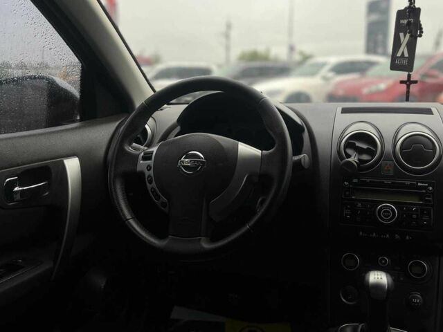 Серый Ниссан Кашкай, объемом двигателя 1.6 л и пробегом 205 тыс. км за 8400 $, фото 9 на Automoto.ua