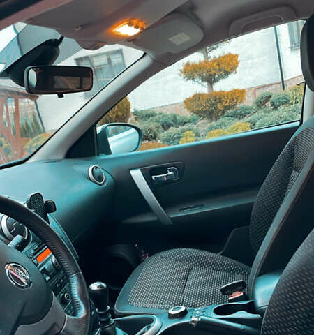 Серый Ниссан Кашкай, объемом двигателя 2 л и пробегом 235 тыс. км за 8300 $, фото 10 на Automoto.ua