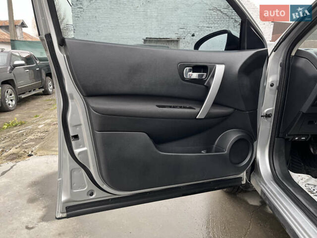 Серый Ниссан Кашкай, объемом двигателя 1.46 л и пробегом 314 тыс. км за 8500 $, фото 9 на Automoto.ua