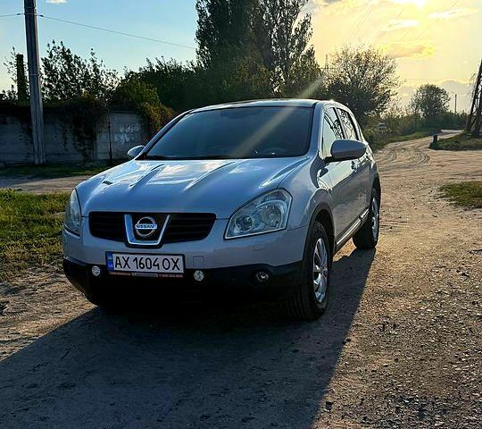 Сірий Ніссан Кашкай, об'ємом двигуна 2 л та пробігом 266 тис. км за 8950 $, фото 1 на Automoto.ua