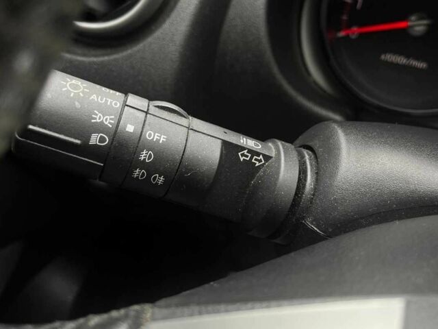 Серый Ниссан Кашкай, объемом двигателя 1.6 л и пробегом 205 тыс. км за 8400 $, фото 20 на Automoto.ua