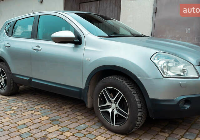 Серый Ниссан Кашкай, объемом двигателя 2 л и пробегом 235 тыс. км за 8300 $, фото 8 на Automoto.ua