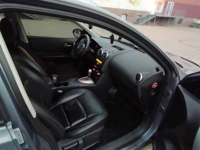 Серый Ниссан Кашкай, объемом двигателя 2 л и пробегом 275 тыс. км за 6900 $, фото 4 на Automoto.ua