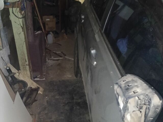 Серый Ниссан Кашкай, объемом двигателя 2 л и пробегом 172 тыс. км за 3000 $, фото 8 на Automoto.ua