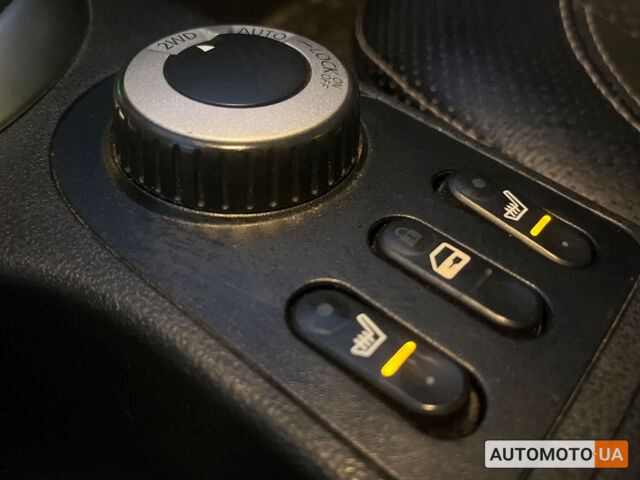 Серый Ниссан Кашкай, объемом двигателя 2 л и пробегом 201 тыс. км за 9500 $, фото 14 на Automoto.ua