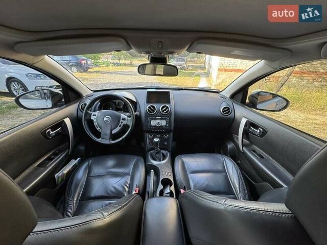 Сірий Ніссан Кашкай, об'ємом двигуна 1.5 л та пробігом 247 тис. км за 10000 $, фото 5 на Automoto.ua