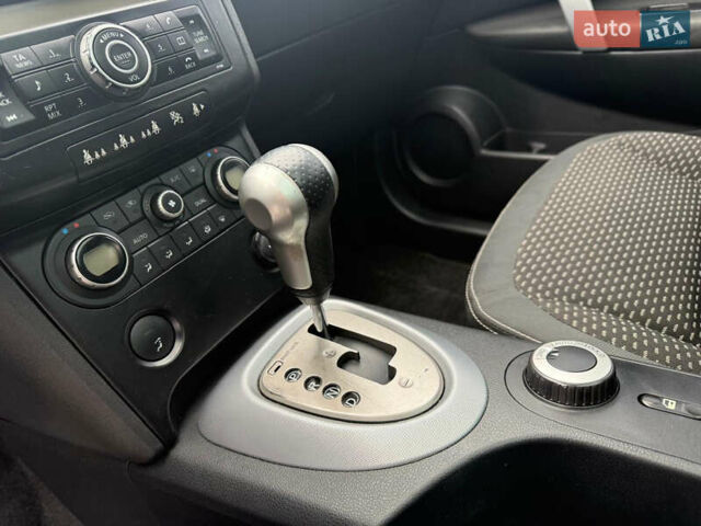 Сірий Ніссан Кашкай, об'ємом двигуна 2 л та пробігом 270 тис. км за 7999 $, фото 11 на Automoto.ua