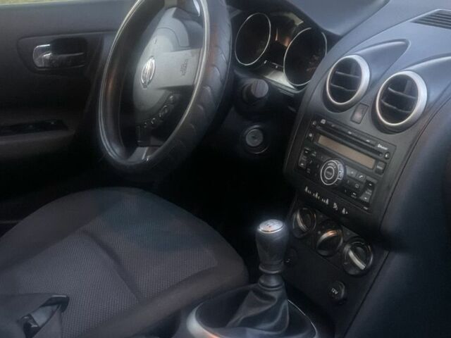 Серый Ниссан Кашкай, объемом двигателя 2 л и пробегом 240 тыс. км за 7007 $, фото 7 на Automoto.ua