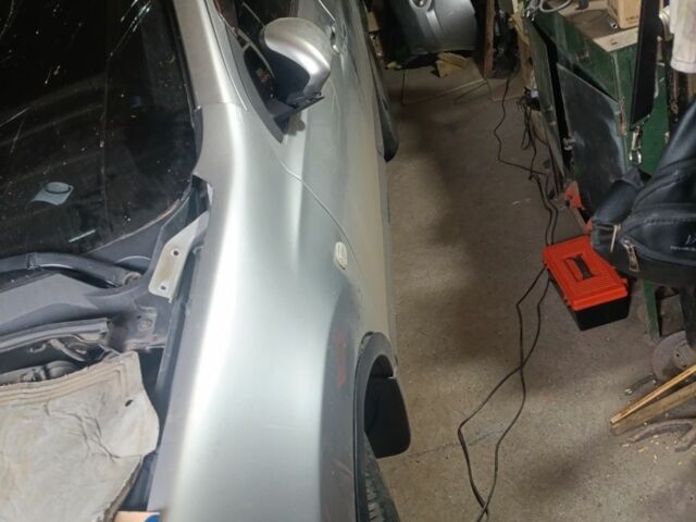 Серый Ниссан Кашкай, объемом двигателя 2 л и пробегом 172 тыс. км за 3000 $, фото 5 на Automoto.ua