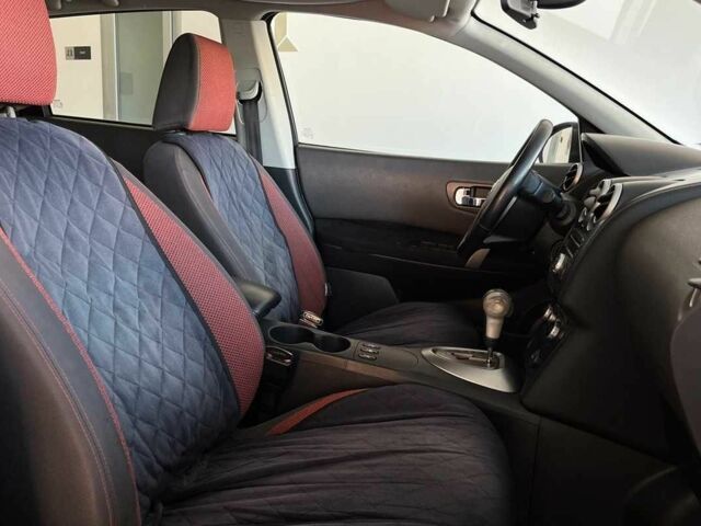 Серый Ниссан Кашкай, объемом двигателя 2 л и пробегом 260 тыс. км за 9000 $, фото 19 на Automoto.ua