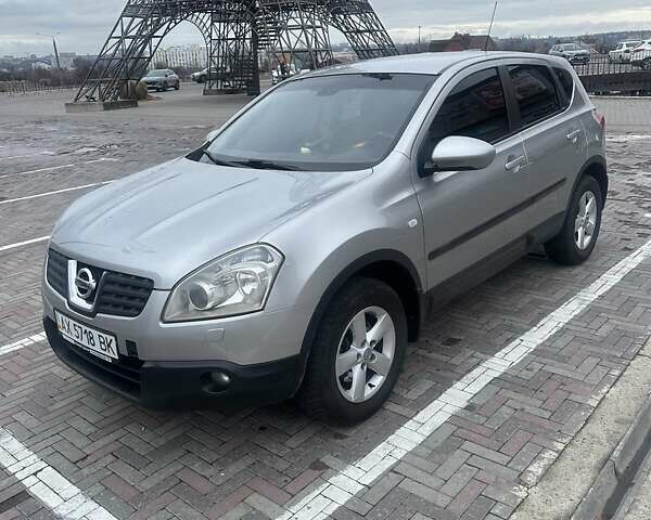 Сірий Ніссан Кашкай, об'ємом двигуна 1.6 л та пробігом 131 тис. км за 7500 $, фото 1 на Automoto.ua