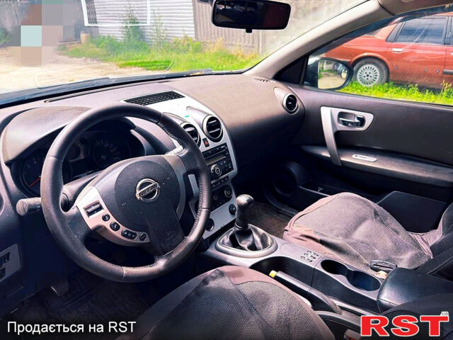 Серый Ниссан Кашкай, объемом двигателя 1.6 л и пробегом 260 тыс. км за 4200 $, фото 10 на Automoto.ua