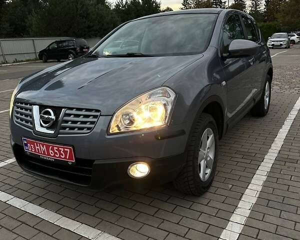 Серый Ниссан Кашкай, объемом двигателя 1.5 л и пробегом 212 тыс. км за 9100 $, фото 1 на Automoto.ua