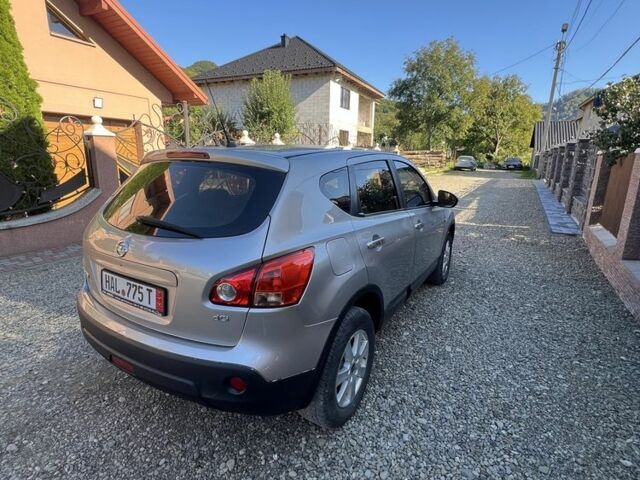 Сірий Ніссан Кашкай, об'ємом двигуна 2 л та пробігом 260 тис. км за 8200 $, фото 9 на Automoto.ua