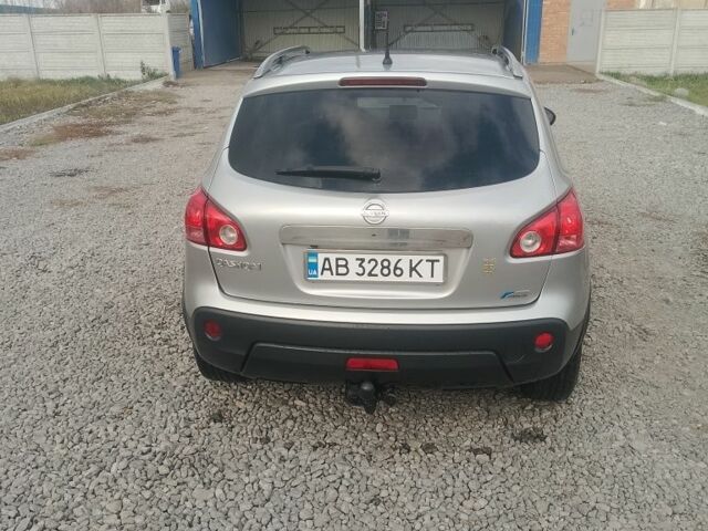 Серый Ниссан Кашкай, объемом двигателя 2 л и пробегом 300 тыс. км за 7950 $, фото 3 на Automoto.ua