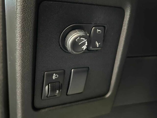 Серый Ниссан Кашкай, объемом двигателя 2 л и пробегом 260 тыс. км за 9000 $, фото 11 на Automoto.ua