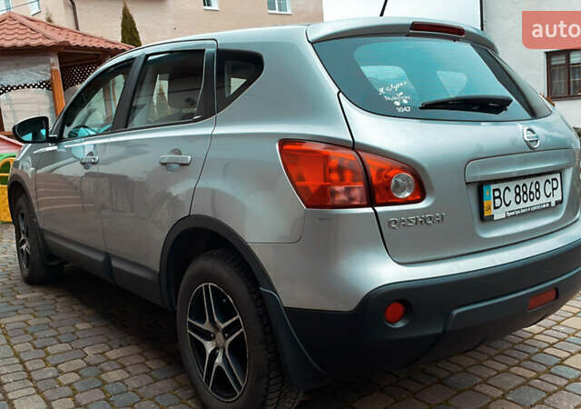 Серый Ниссан Кашкай, объемом двигателя 2 л и пробегом 235 тыс. км за 8300 $, фото 4 на Automoto.ua