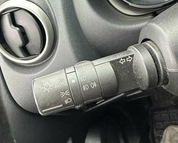 Сірий Ніссан Кашкай, об'ємом двигуна 1.46 л та пробігом 232 тис. км за 8000 $, фото 27 на Automoto.ua