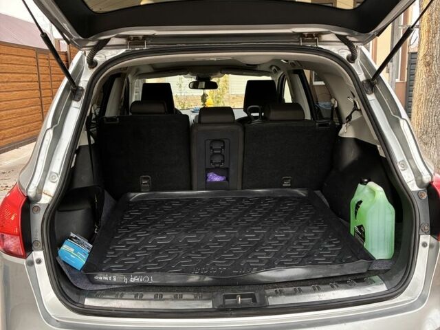 Серый Ниссан Кашкай, объемом двигателя 2 л и пробегом 289 тыс. км за 10500 $, фото 17 на Automoto.ua