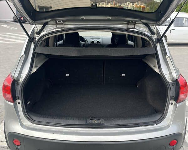 Серый Ниссан Кашкай, объемом двигателя 2 л и пробегом 286 тыс. км за 7499 $, фото 9 на Automoto.ua