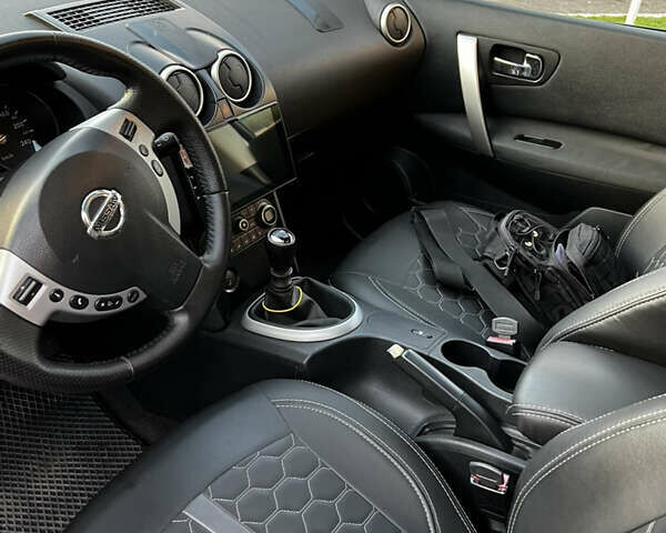 Ниссан Кашкай 2008 в Смеле на Automoto.ua Серый Ниссан Кашкай, объемом двигателя 1.46 л и пробегом 287 тыс. км за 8700 $, фото 6 на Automoto.ua