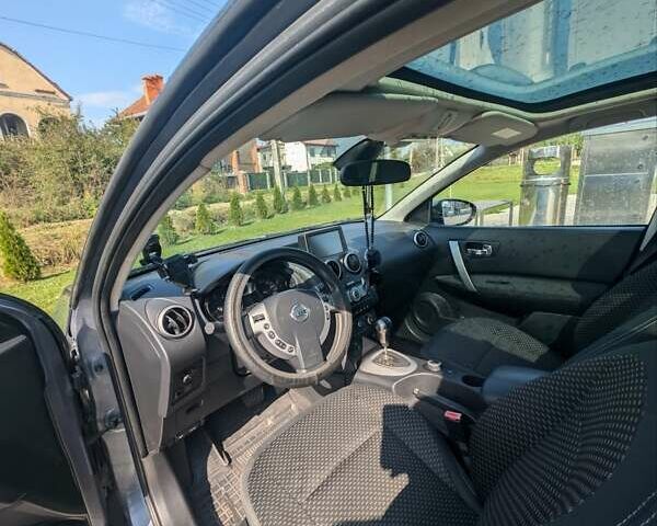 Серый Ниссан Кашкай, объемом двигателя 2 л и пробегом 265 тыс. км за 7800 $, фото 6 на Automoto.ua