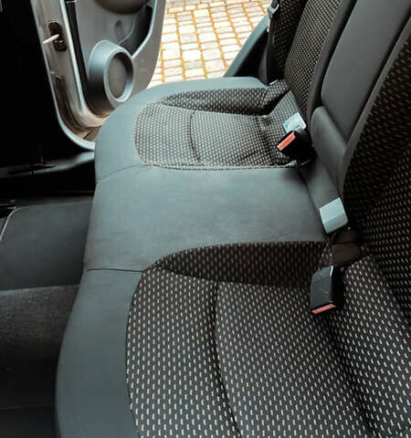 Серый Ниссан Кашкай, объемом двигателя 2 л и пробегом 235 тыс. км за 8300 $, фото 14 на Automoto.ua