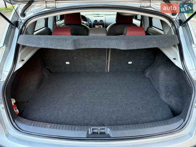 Ніссан Кашкай 2008 у Харкові на Automoto.ua Сірий Ніссан Кашкай, об'ємом двигуна 2 л та пробігом 157 тис. км за 8500 $, фото 22 на Automoto.ua