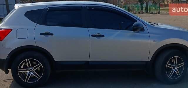 Сірий Ніссан Кашкай, об'ємом двигуна 2 л та пробігом 169 тис. км за 8499 $, фото 6 на Automoto.ua