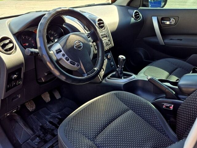 Серый Ниссан Кашкай, объемом двигателя 2 л и пробегом 222 тыс. км за 7600 $, фото 9 на Automoto.ua