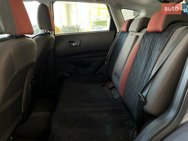 Серый Ниссан Кашкай, объемом двигателя 2 л и пробегом 260 тыс. км за 9200 $, фото 9 на Automoto.ua