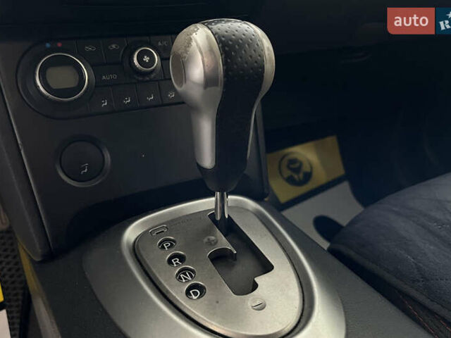 Серый Ниссан Кашкай, объемом двигателя 2 л и пробегом 260 тыс. км за 9200 $, фото 12 на Automoto.ua