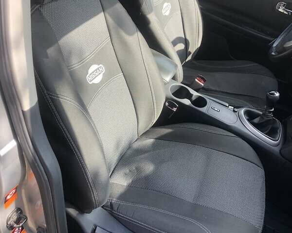 Серый Ниссан Кашкай, объемом двигателя 1.5 л и пробегом 300 тыс. км за 7895 $, фото 9 на Automoto.ua