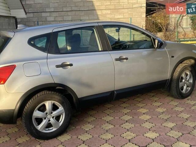 Серый Ниссан Кашкай, объемом двигателя 2 л и пробегом 215 тыс. км за 9000 $, фото 3 на Automoto.ua