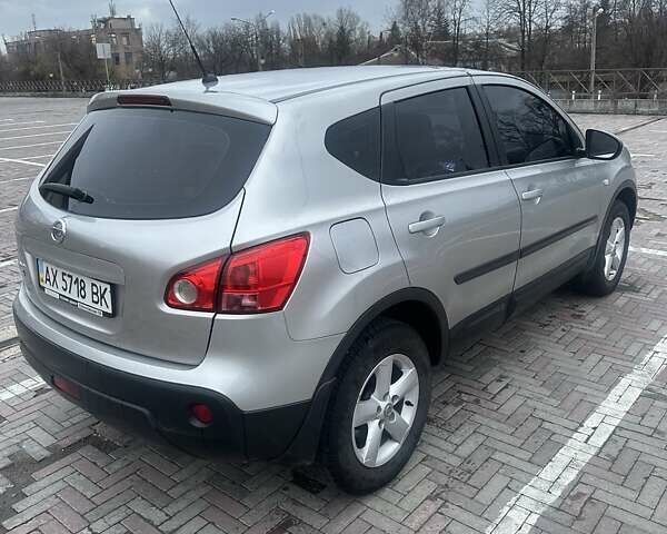 Сірий Ніссан Кашкай, об'ємом двигуна 1.6 л та пробігом 131 тис. км за 7500 $, фото 4 на Automoto.ua