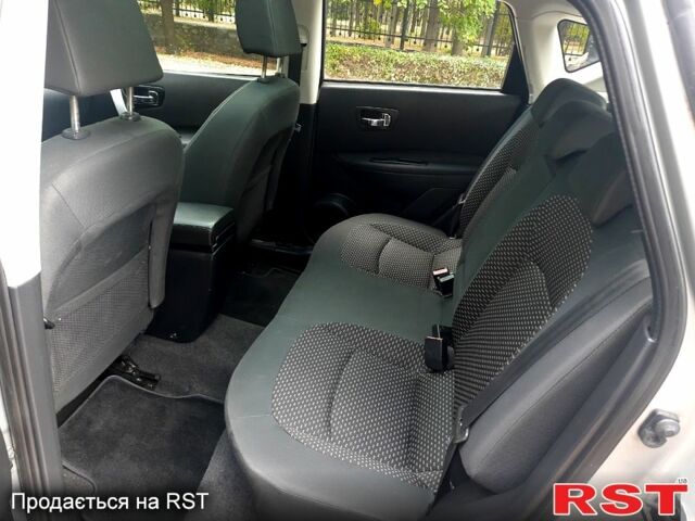 Серый Ниссан Кашкай, объемом двигателя 1.6 л и пробегом 245 тыс. км за 8100 $, фото 8 на Automoto.ua