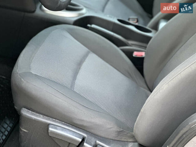 Серый Ниссан Кашкай, объемом двигателя 2 л и пробегом 350 тыс. км за 3650 $, фото 15 на Automoto.ua