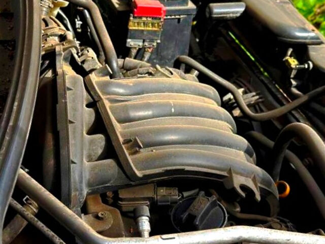 Серый Ниссан Кашкай, объемом двигателя 1.6 л и пробегом 260 тыс. км за 4200 $, фото 8 на Automoto.ua