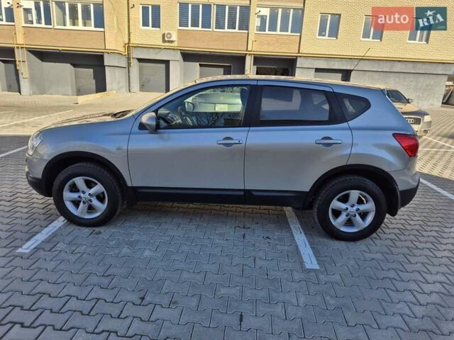 Серый Ниссан Кашкай, объемом двигателя 2 л и пробегом 97 тыс. км за 10300 $, фото 2 на Automoto.ua