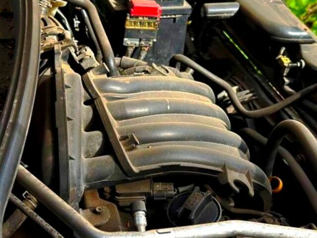 Сірий Ніссан Кашкай, об'ємом двигуна 2.4 л та пробігом 260 тис. км за 3950 $, фото 6 на Automoto.ua